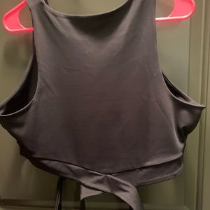 Express Cutout Crop Top size xl.